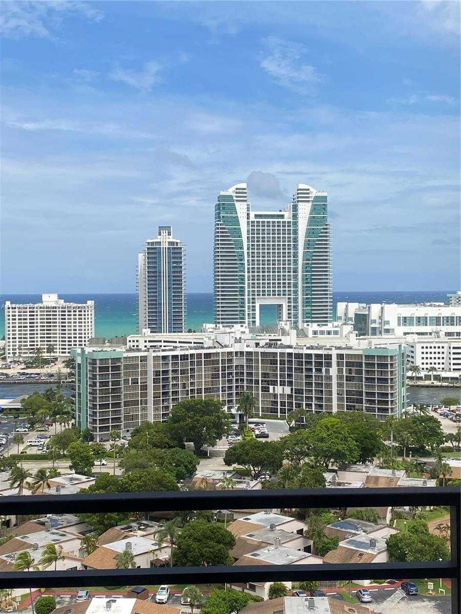 Small Image of 2500 PARKVIEW DR #2103, Hallandale Beach Number 2