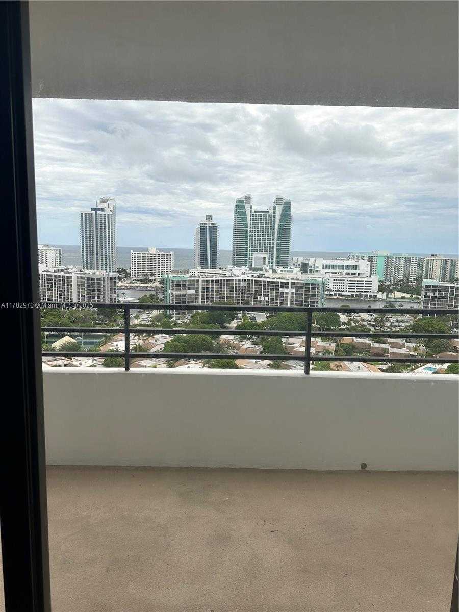 Small Image of 2500 PARKVIEW DR #2103, Hallandale Beach Number 8