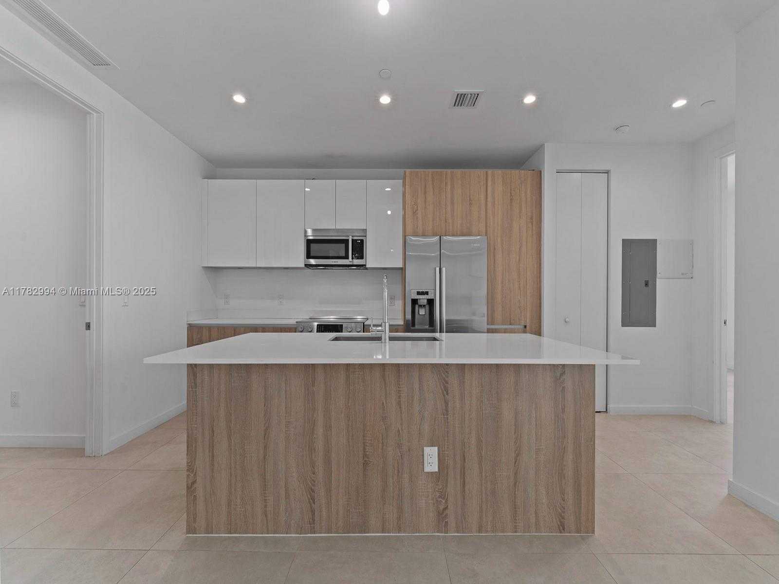 Small Image of 529 SOUTH WEST 11TH ST #303, Miami Number 10