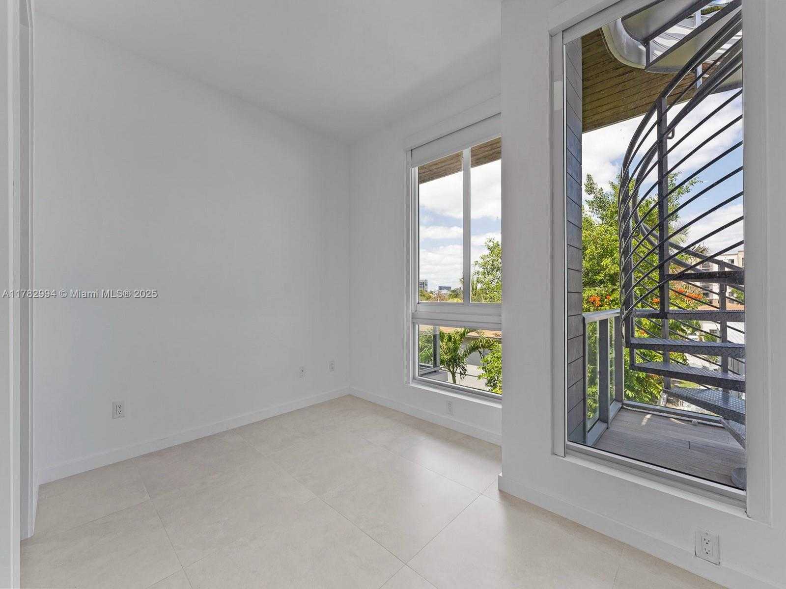 Small Image of 529 SOUTH WEST 11TH ST #303, Miami Number 16
