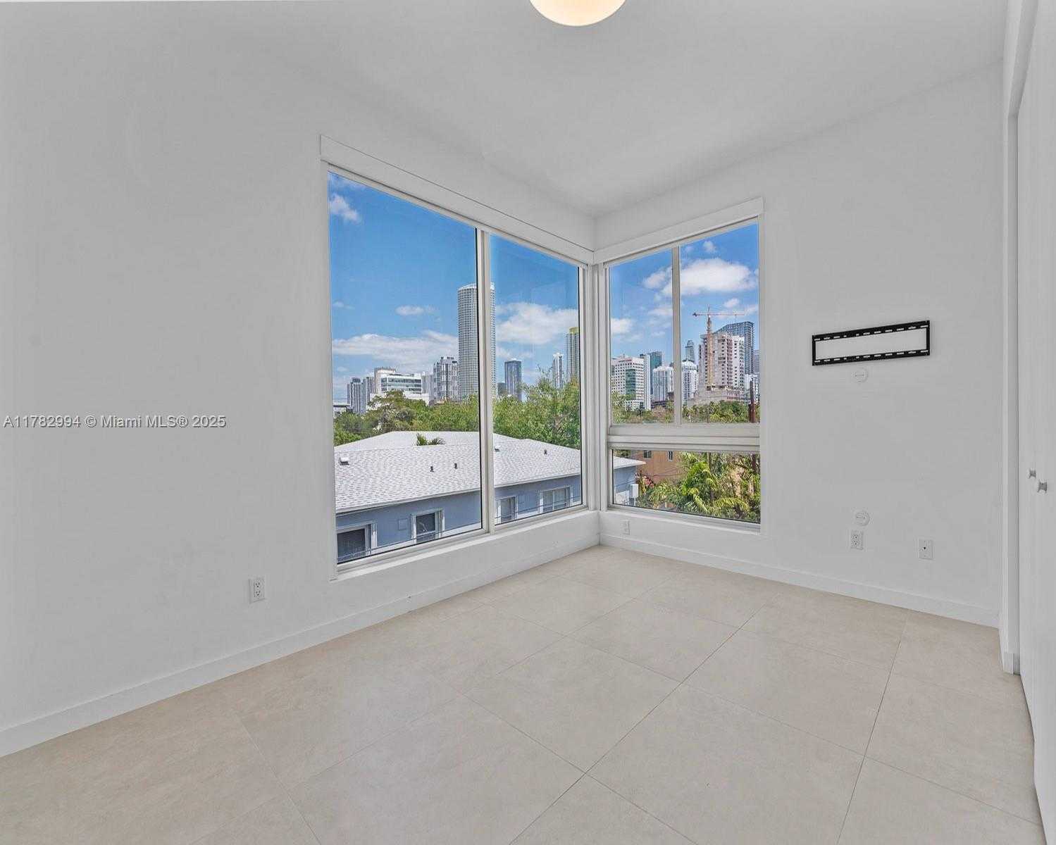 Small Image of 529 SOUTH WEST 11TH ST #303, Miami Number 22