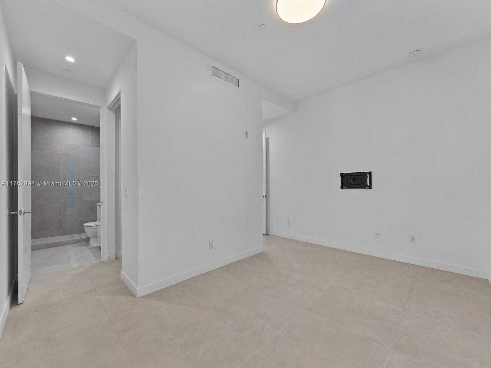 Small Image of 529 SOUTH WEST 11TH ST #303, Miami Number 34