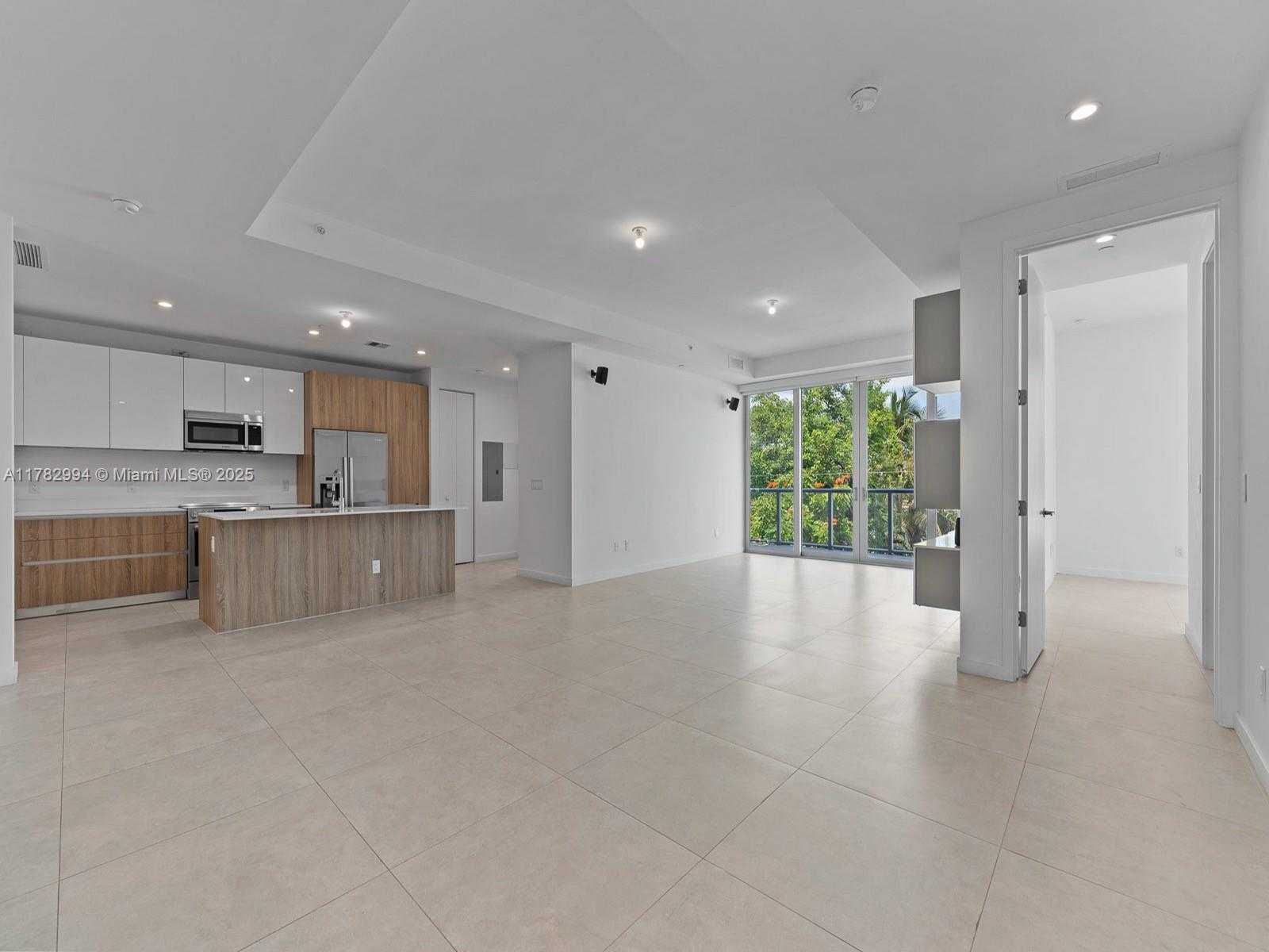 Small Image of 529 SOUTH WEST 11TH ST #303, Miami Number 6