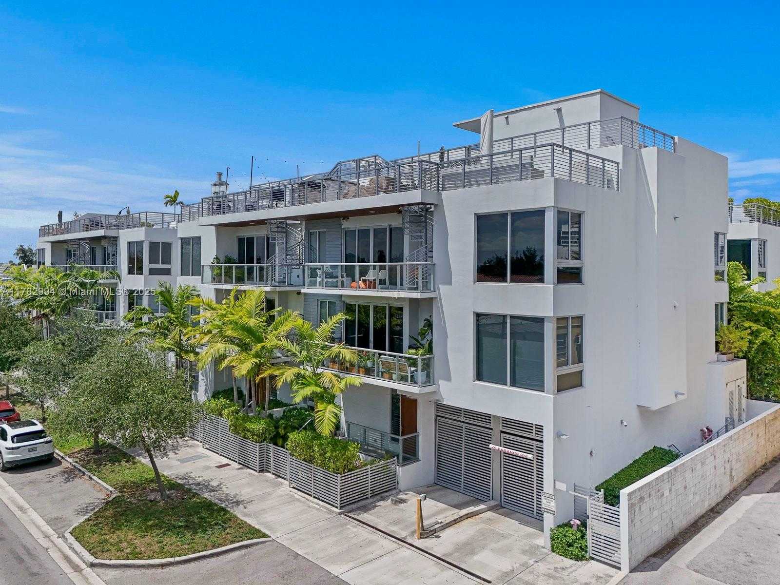 Small Image of 529 SOUTH WEST 11TH ST #303, Miami Number 65