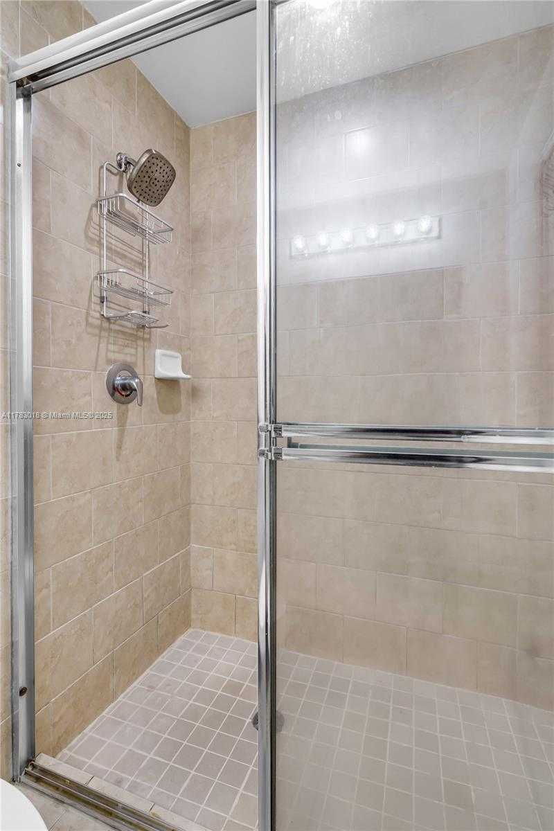 Small Image of 3001 NORTH EAST 185TH ST #135, Aventura Number 12