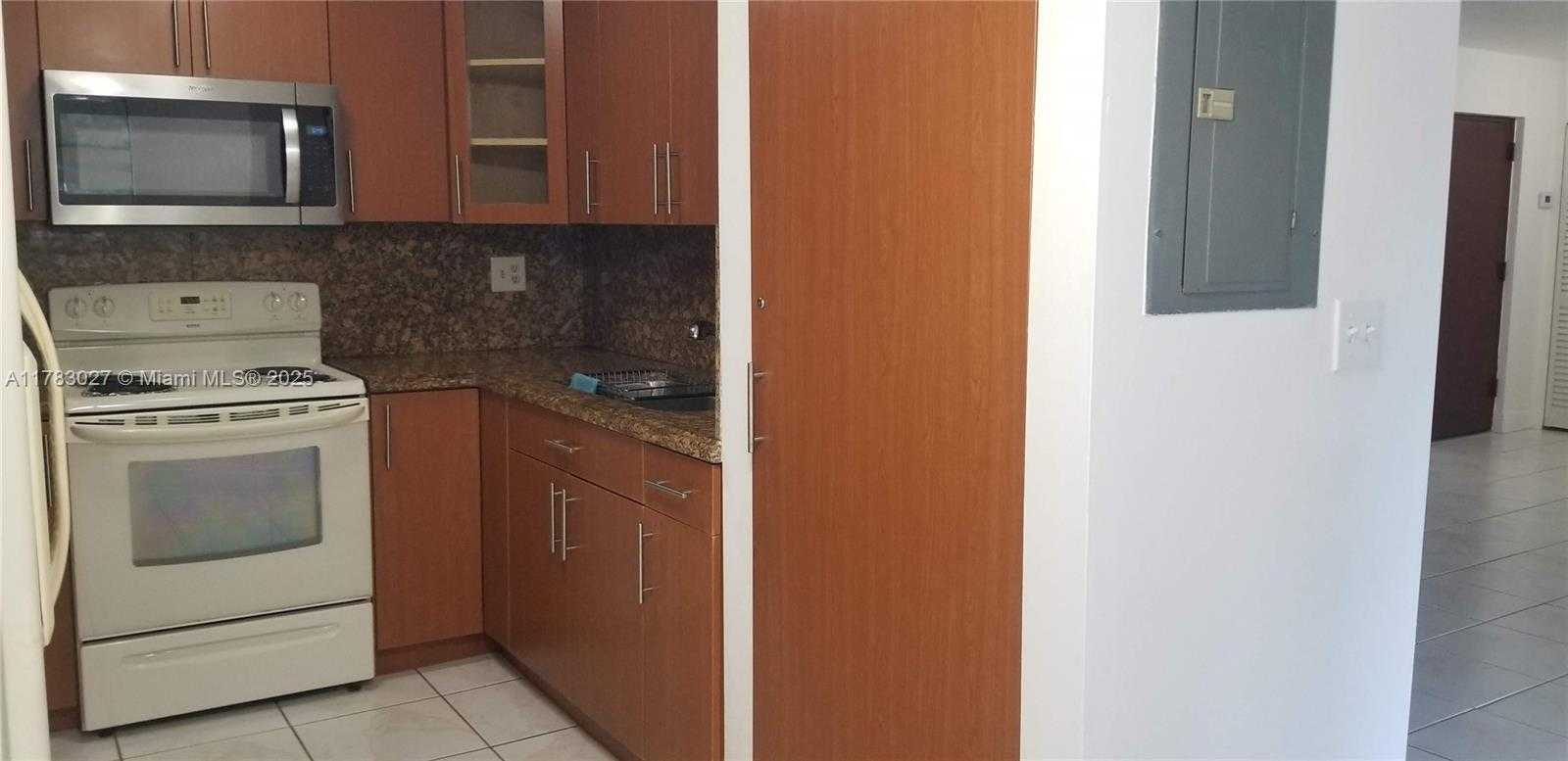 Small Image of 8850 SOUTH WEST 123RD CT #H302, Miami Number 13