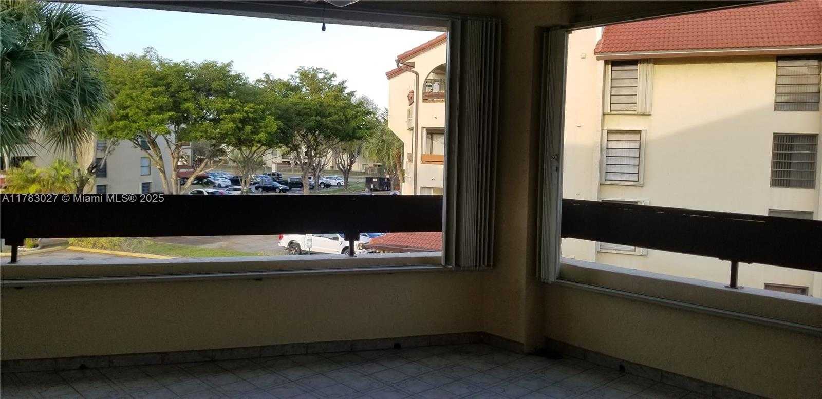 Small Image of 8850 SOUTH WEST 123RD CT #H302, Miami Number 15