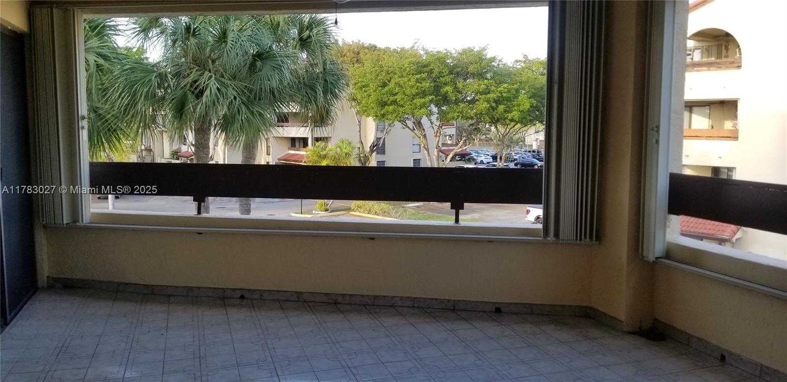 Small Image of 8850 SOUTH WEST 123RD CT #H302, Miami Number 16