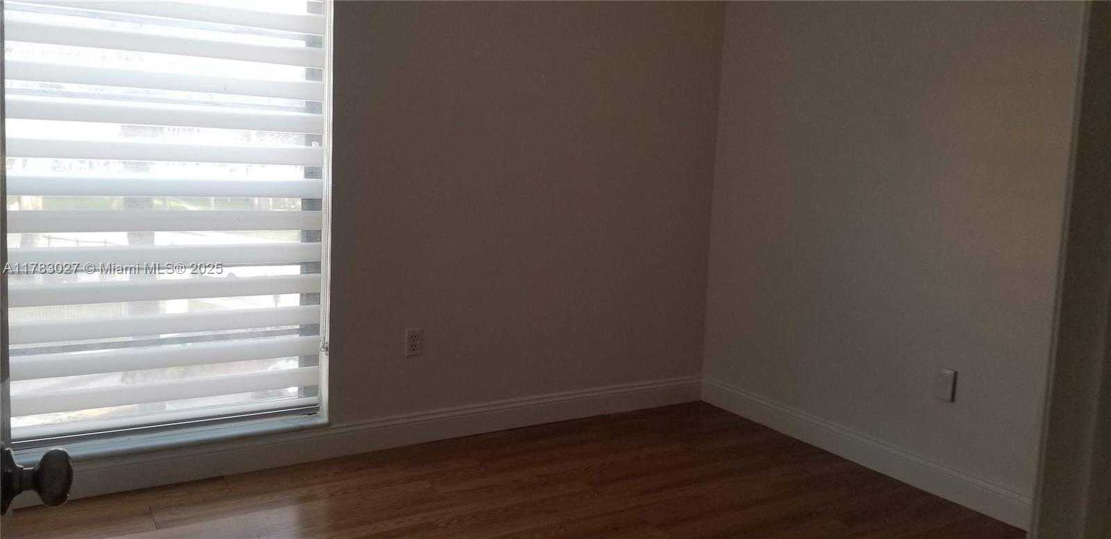 Small Image of 8850 SOUTH WEST 123RD CT #H302, Miami Number 6