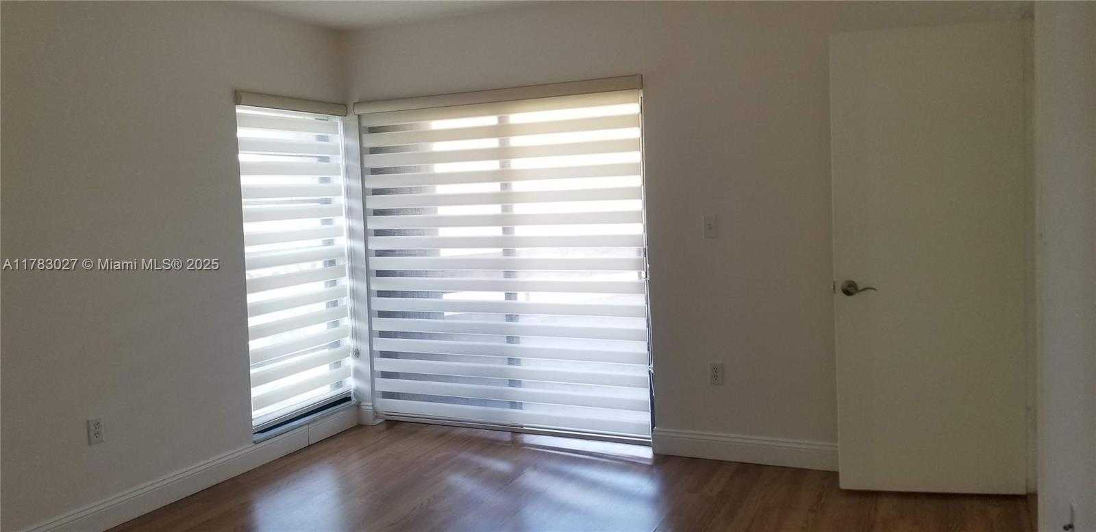 Small Image of 8850 SOUTH WEST 123RD CT #H302, Miami Number 7