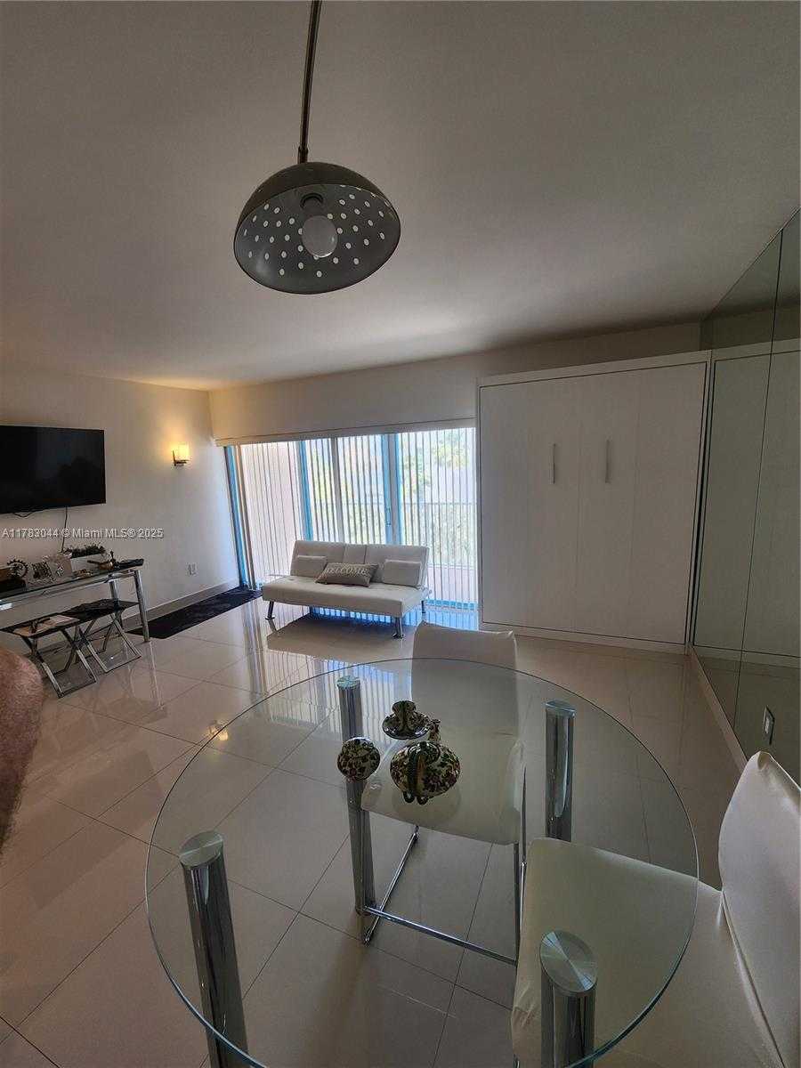 Small Image of 1965 SOUTH OCEAN DR #3H, Hallandale Beach Number 10