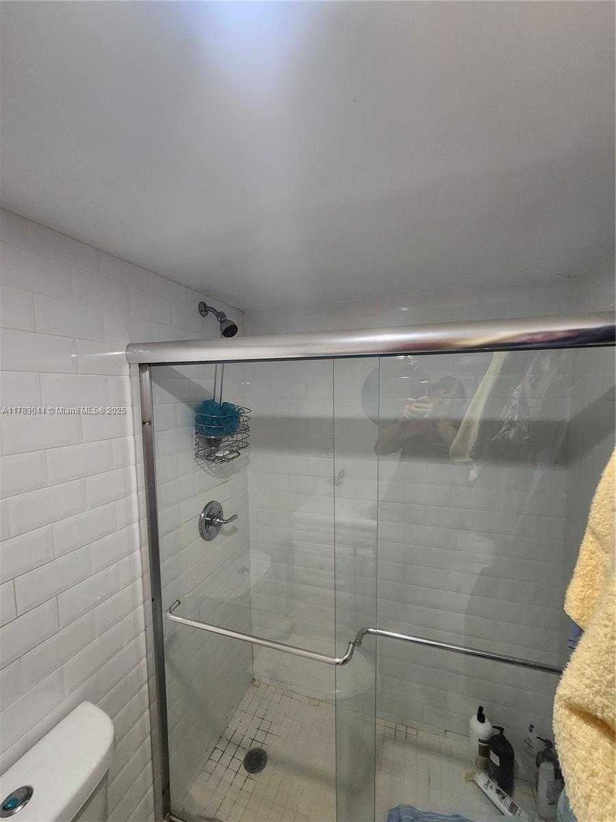 Small Image of 1965 SOUTH OCEAN DR #3H, Hallandale Beach Number 15