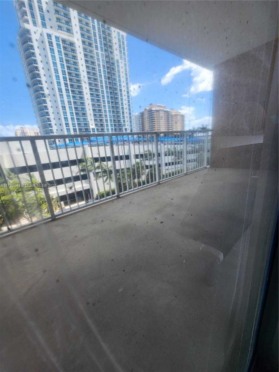 Small Image of 1965 SOUTH OCEAN DR #3H, Hallandale Beach Number 17