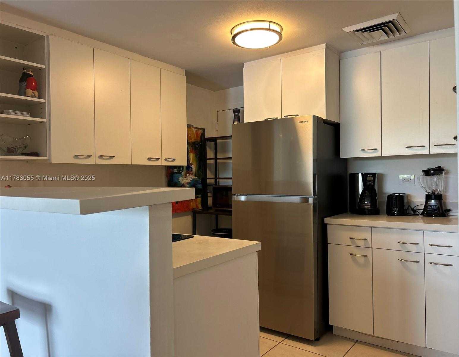 Small Image of 2451 BRICKELL AVE #4P, Miami Number 12