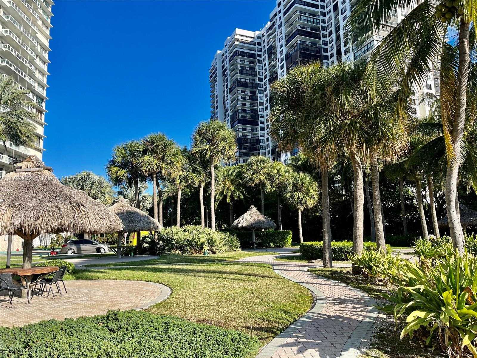 Small Image of 2451 BRICKELL AVE #4P, Miami Number 2