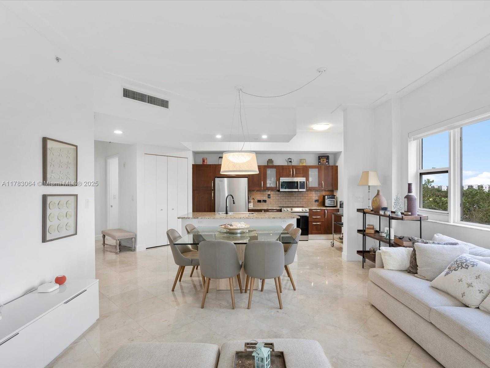 Small Image of 20000 EAST COUNTRY CLUB DR #416, Aventura Number 12