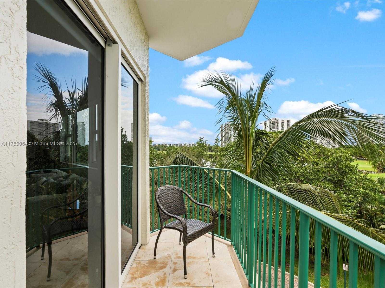 Small Image of 20000 EAST COUNTRY CLUB DR #416, Aventura Number 37