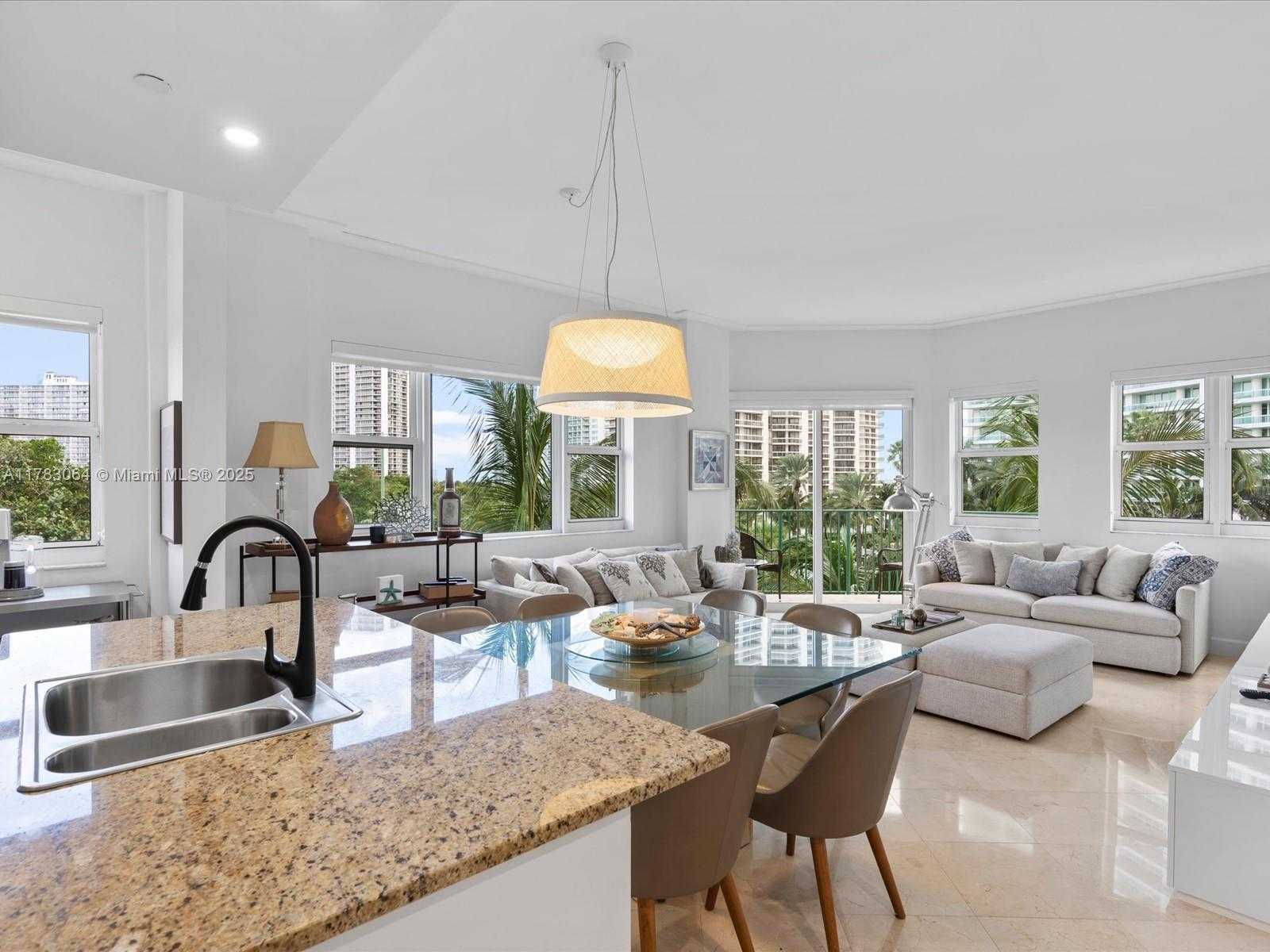 Small Image of 20000 EAST COUNTRY CLUB DR #416, Aventura Number 6