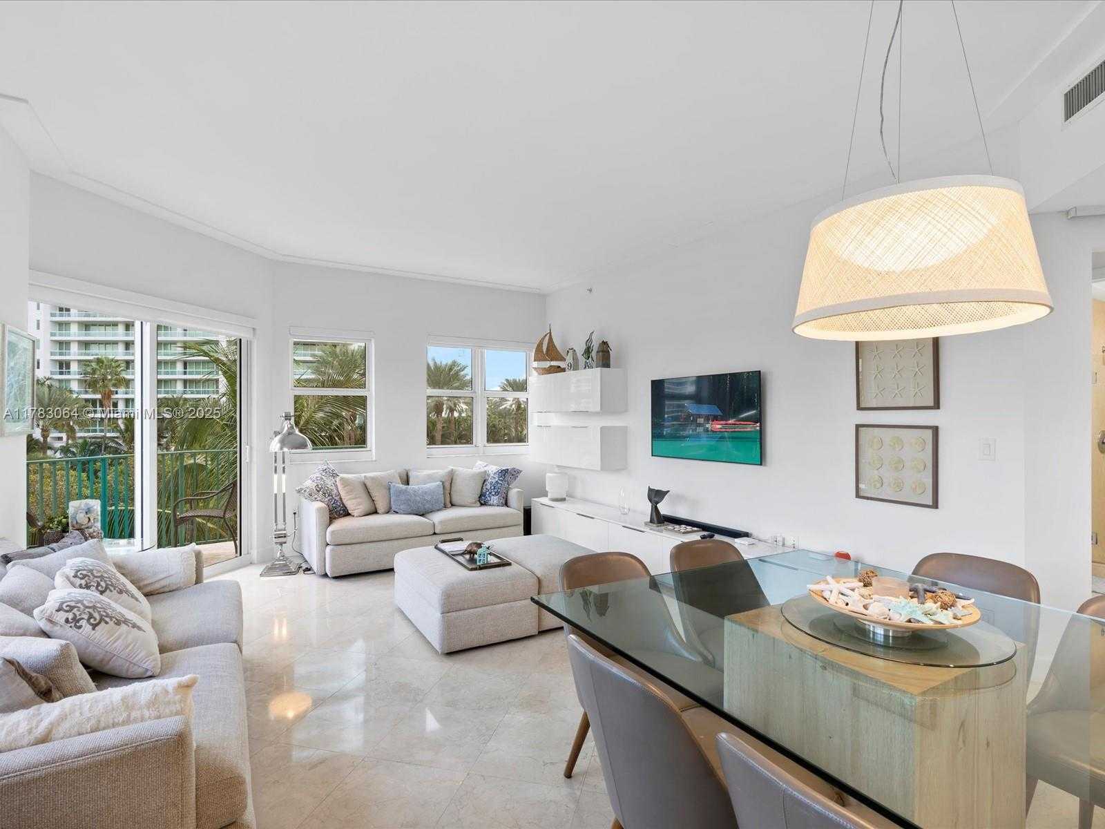 Small Image of 20000 EAST COUNTRY CLUB DR #416, Aventura Number 8