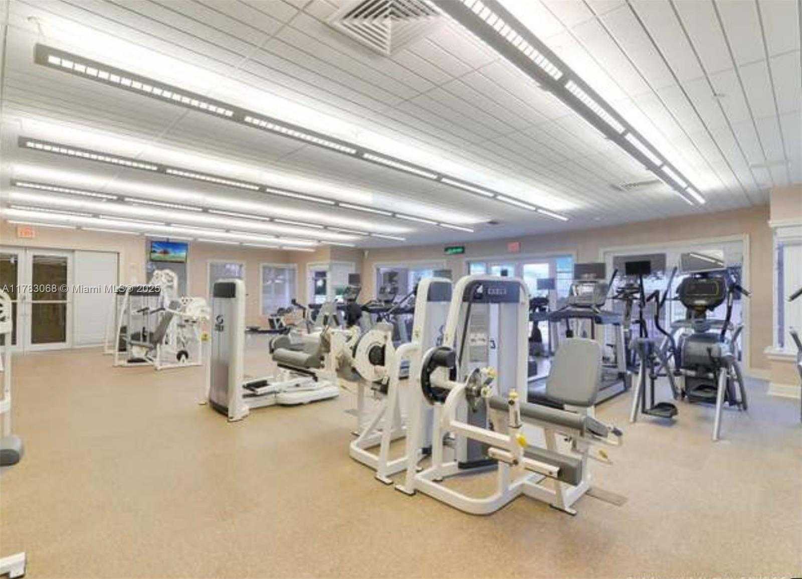 Small Image of 20000 EAST COUNTRY CLUB DR #908, Aventura Number 14