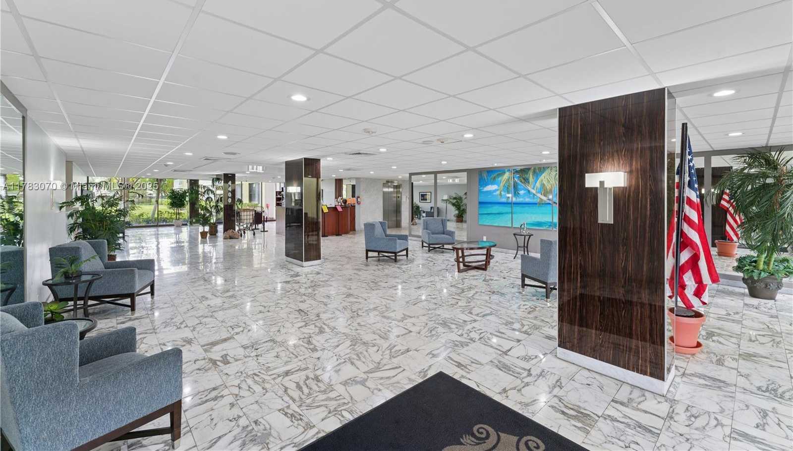 Small Image of 4400 HILLCREST DR #303B, Hollywood Number 25