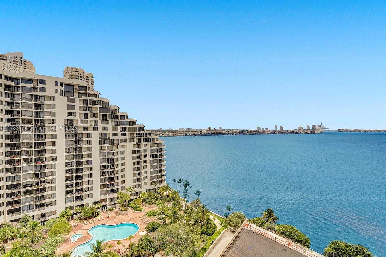 Small Image of 770 CLAUGHTON ISLAND DR #1703, Miami Number 3
