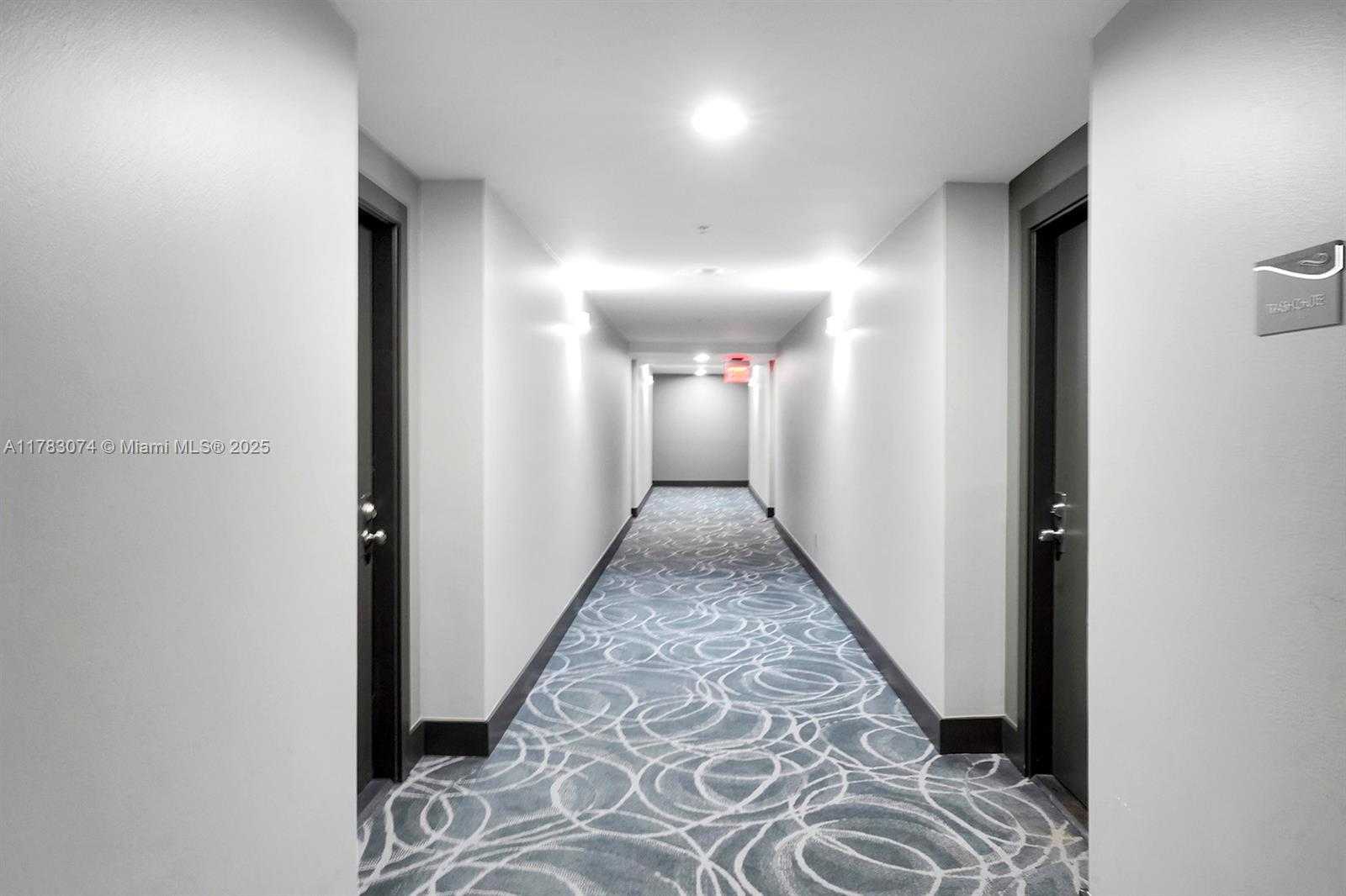 Small Image of 770 CLAUGHTON ISLAND DR #1703, Miami Number 34