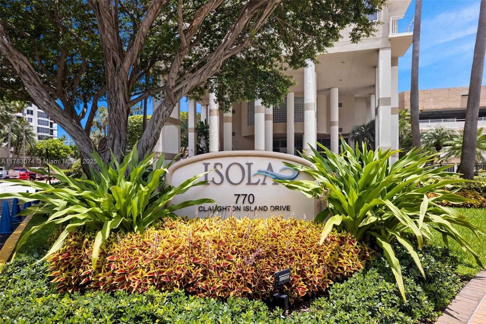 Small Image of 770 CLAUGHTON ISLAND DR #1703, Miami Number 37