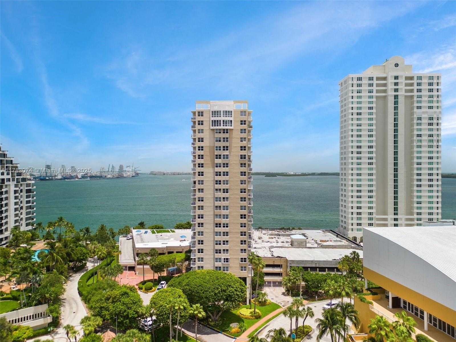 Small Image of 770 CLAUGHTON ISLAND DR #1703, Miami Number 40
