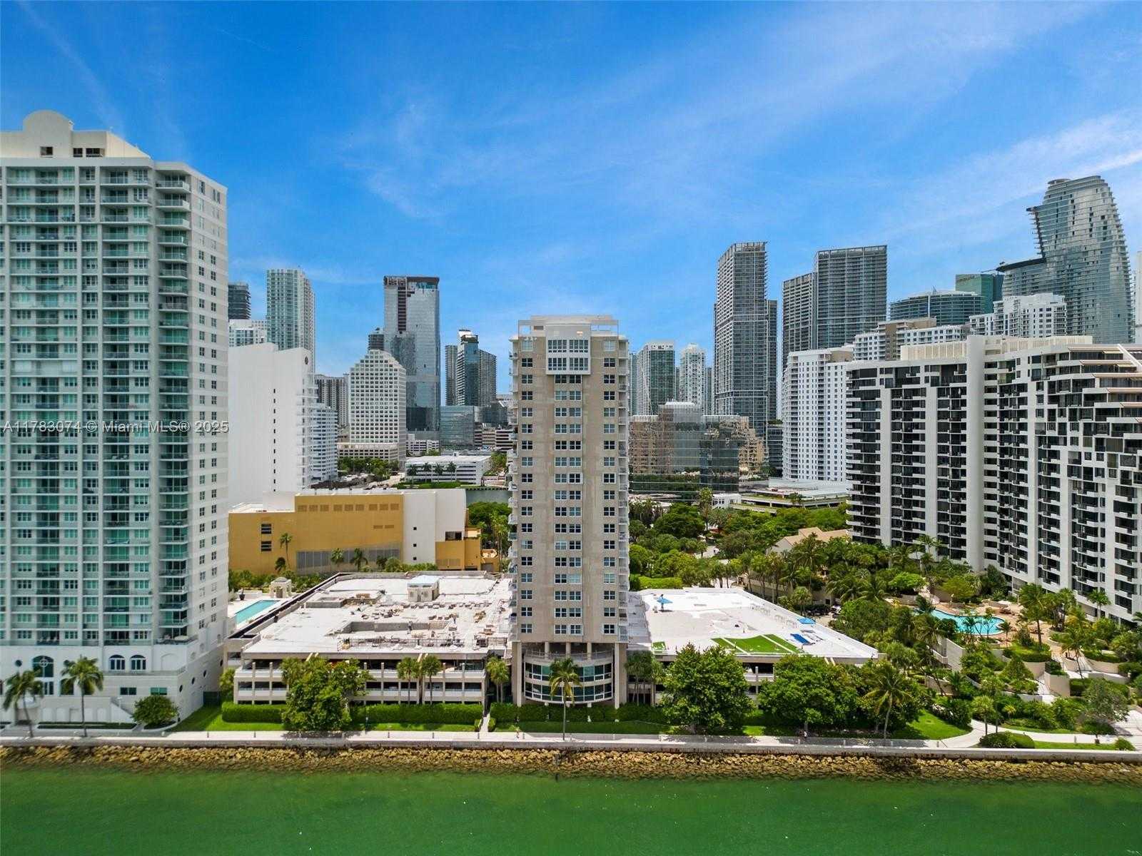 Small Image of 770 CLAUGHTON ISLAND DR #1703, Miami Number 42