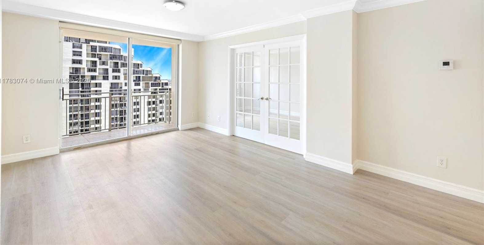 Small Image of 770 CLAUGHTON ISLAND DR #1703, Miami Number 6