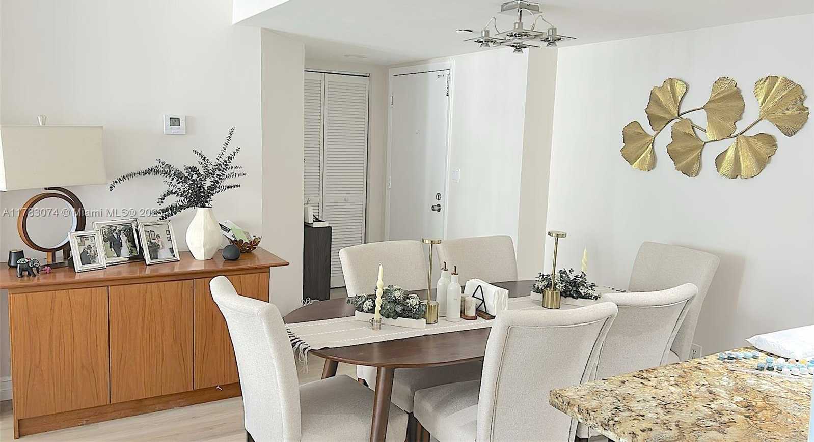 Small Image of 770 CLAUGHTON ISLAND DR #1703, Miami Number 8