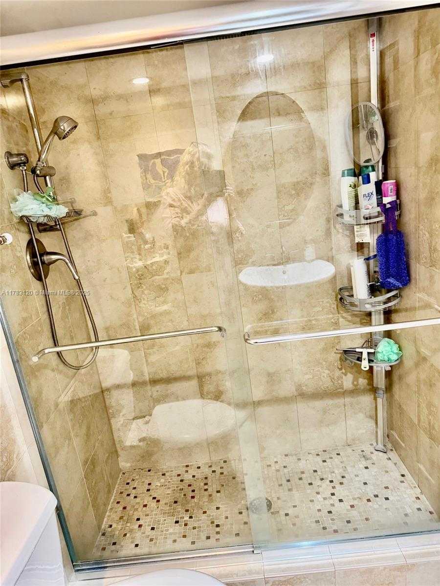 Small Image of 231 174TH ST #2308, Sunny Isles Beach Number 10