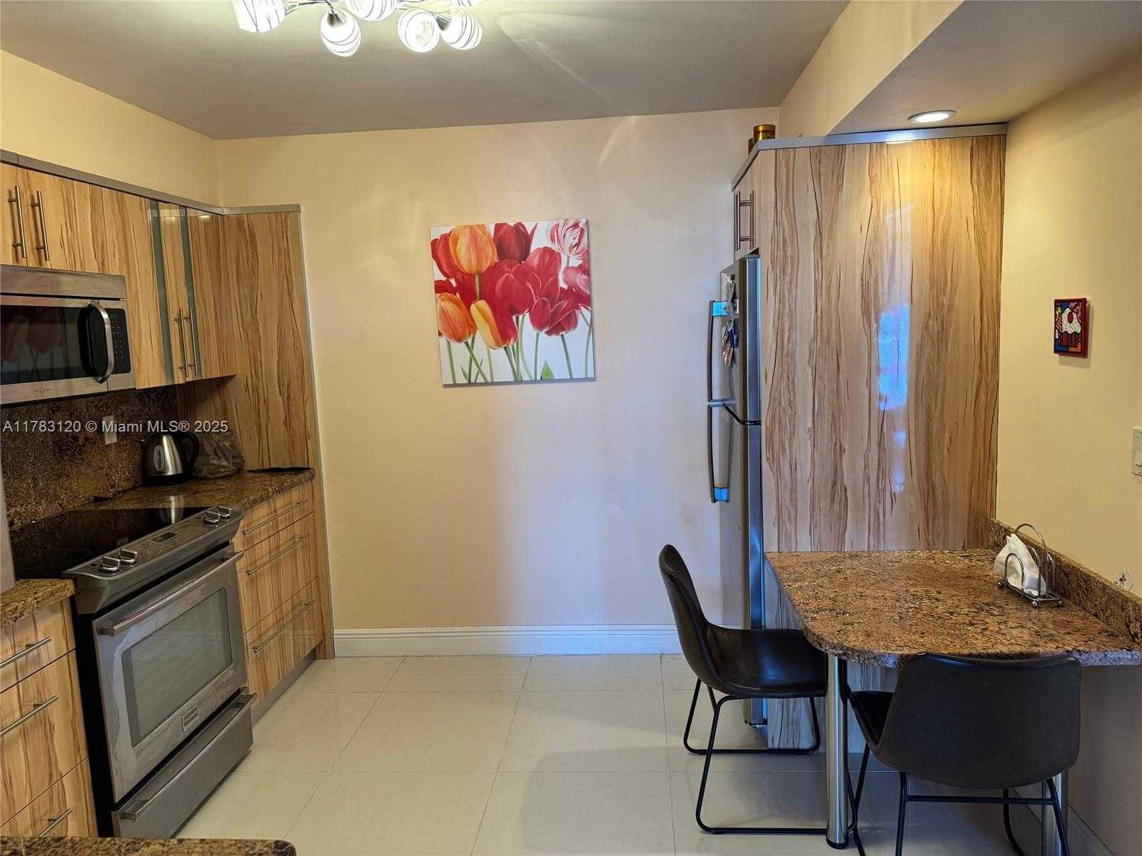Small Image of 231 174TH ST #2308, Sunny Isles Beach Number 4