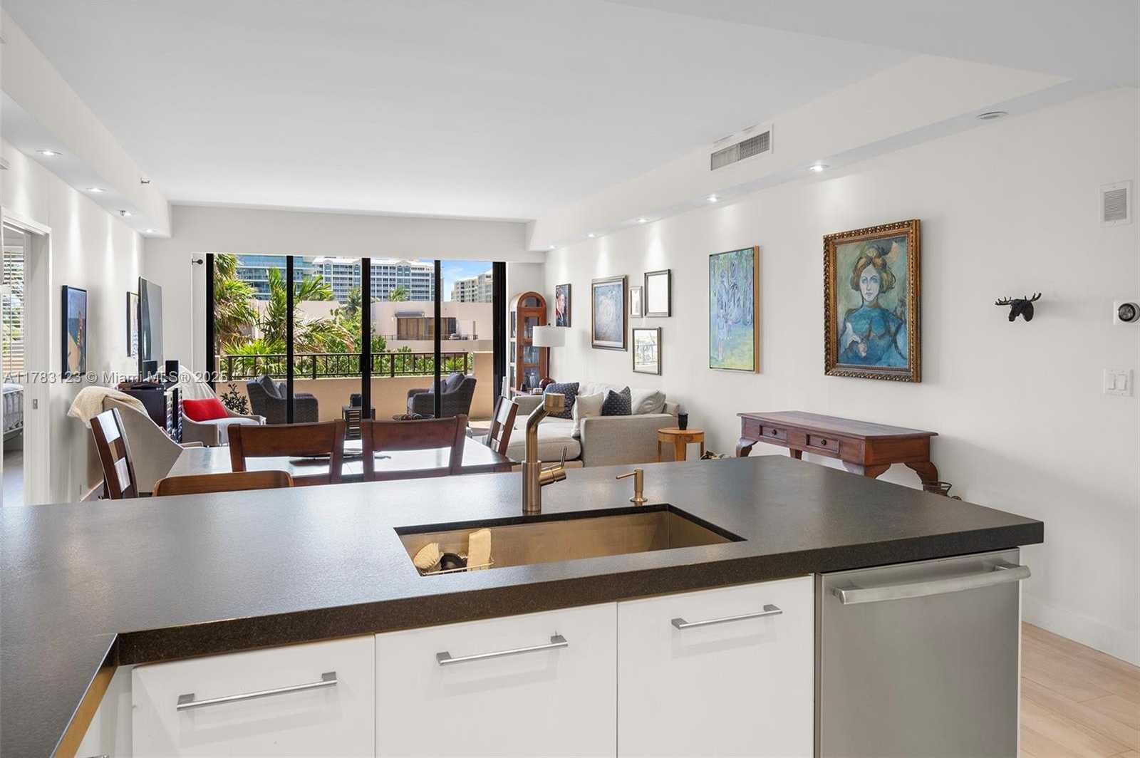Small Image of 201 CRANDON BLVD #333, Key Biscayne Number 14