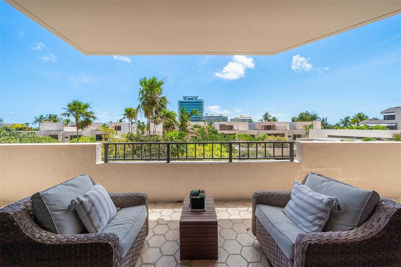 Small Image of 201 CRANDON BLVD #333, Key Biscayne Number 16