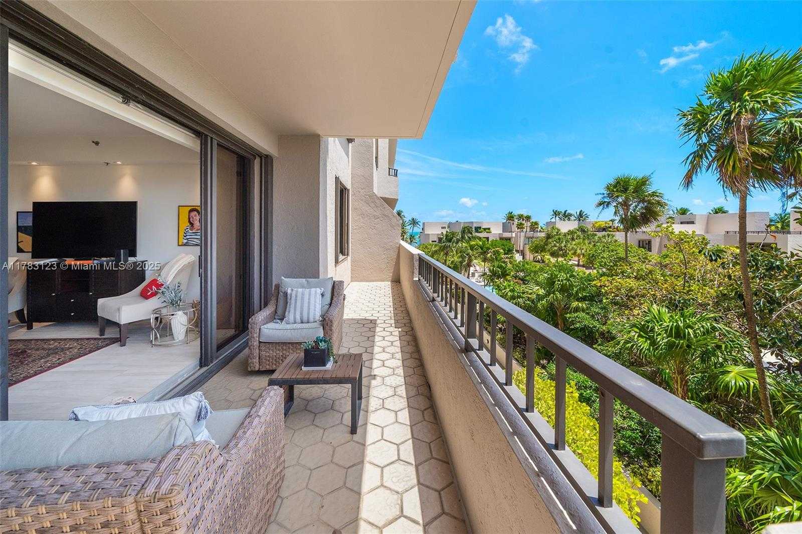 Small Image of 201 CRANDON BLVD #333, Key Biscayne Number 36