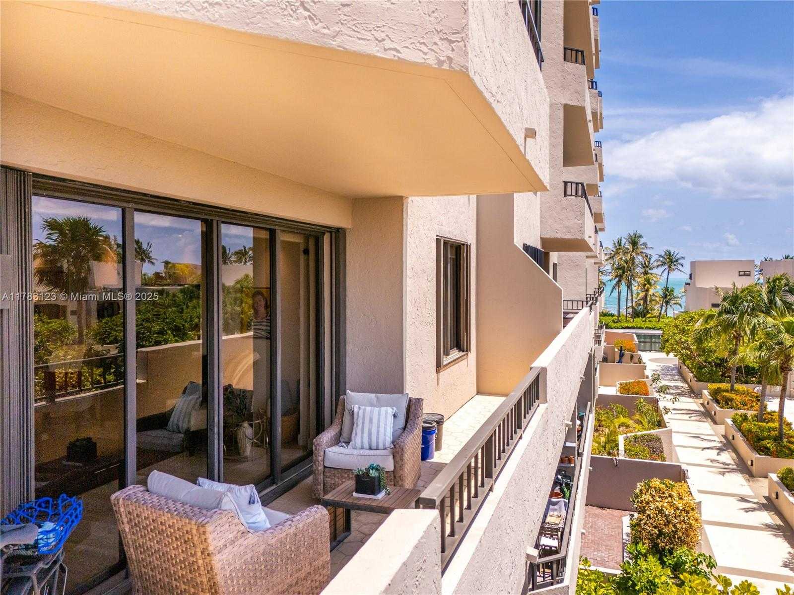 Small Image of 201 CRANDON BLVD #333, Key Biscayne Number 37