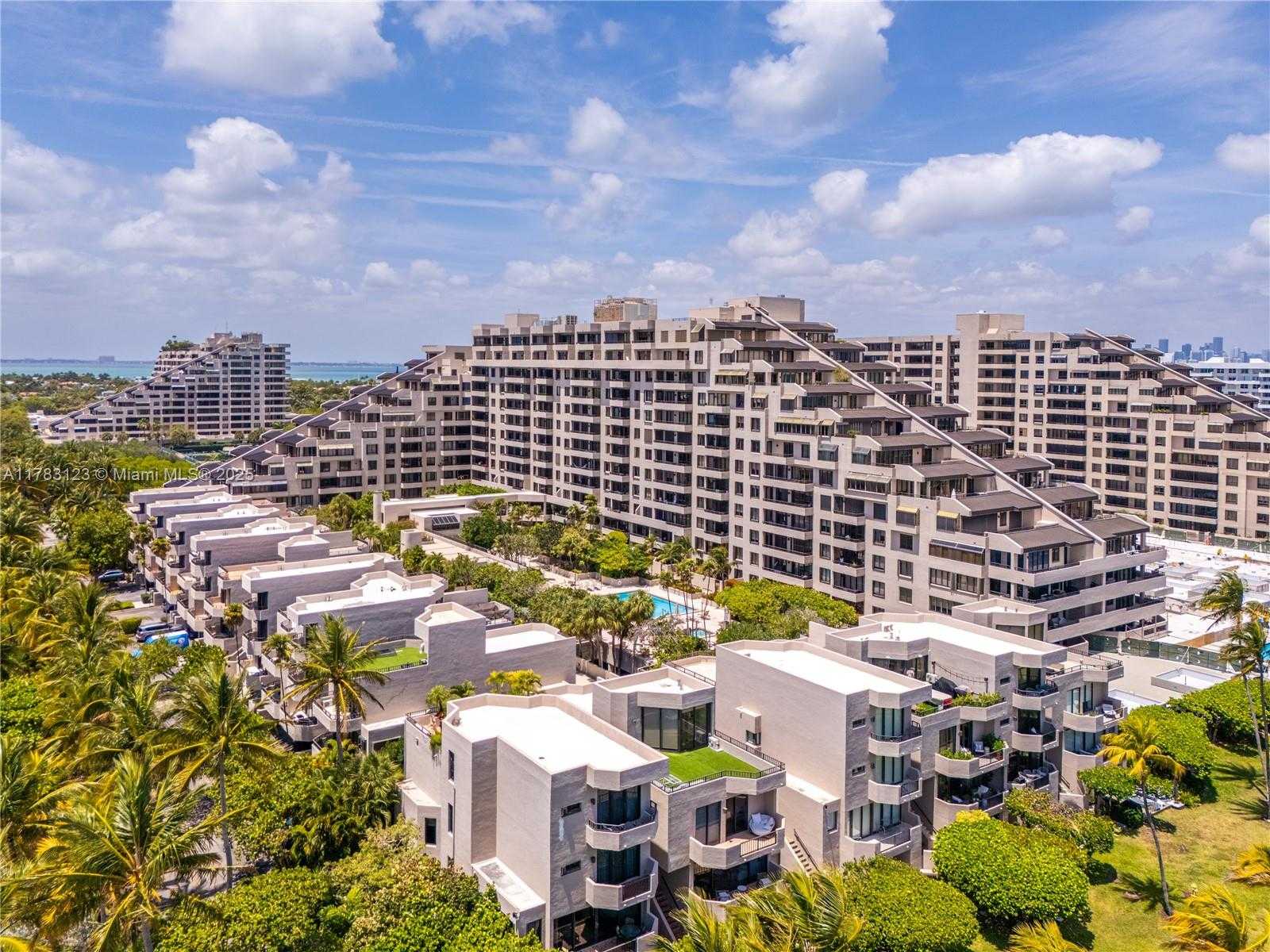 Small Image of 201 CRANDON BLVD #333, Key Biscayne Number 48
