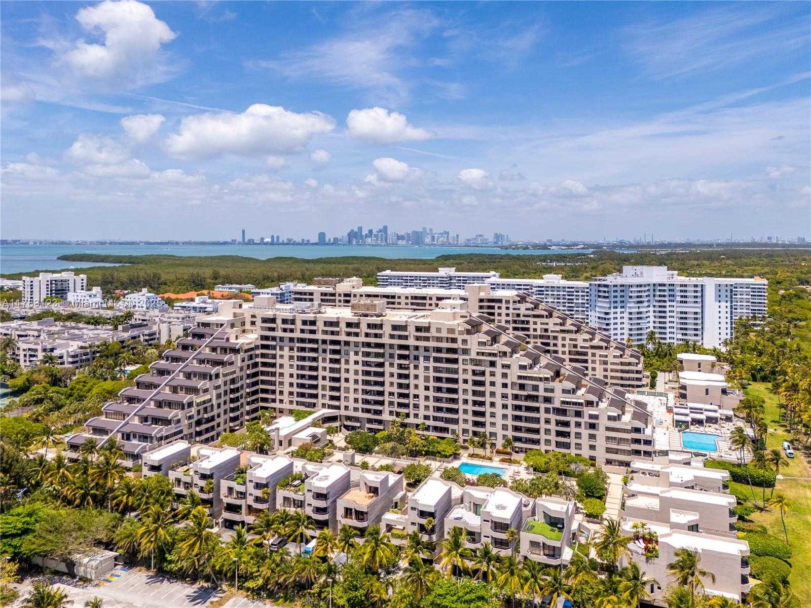 Small Image of 201 CRANDON BLVD #333, Key Biscayne Number 50