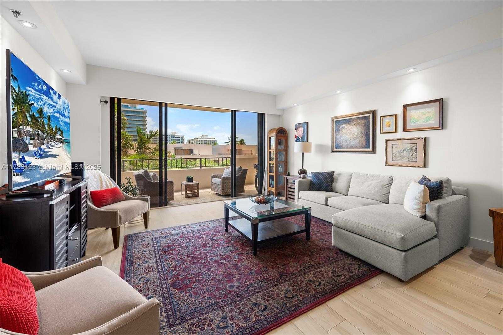 Small Image of 201 CRANDON BLVD #333, Key Biscayne Number 9