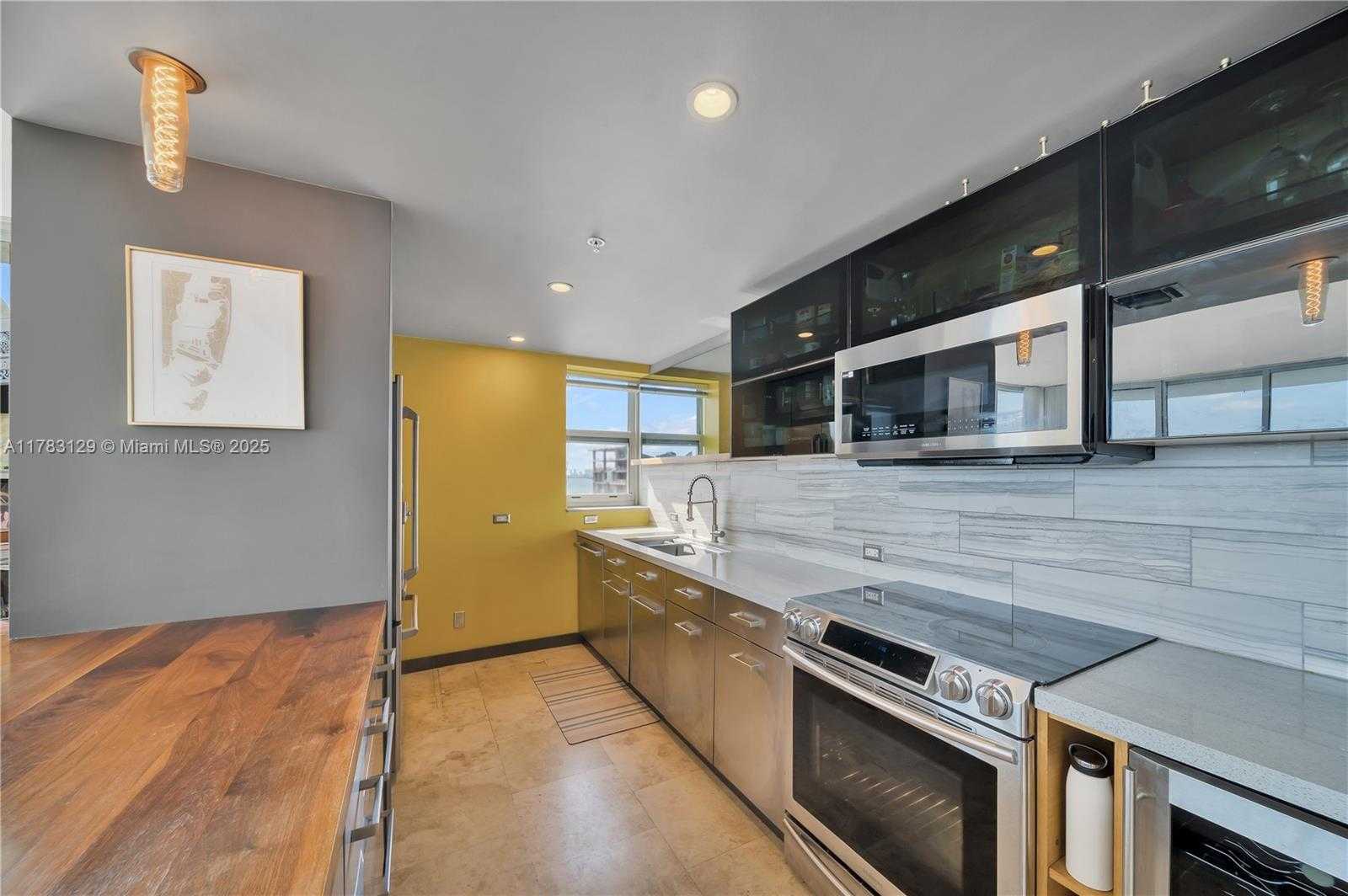 Small Image of 7929 WEST DR #1501, North Bay Village Number 11