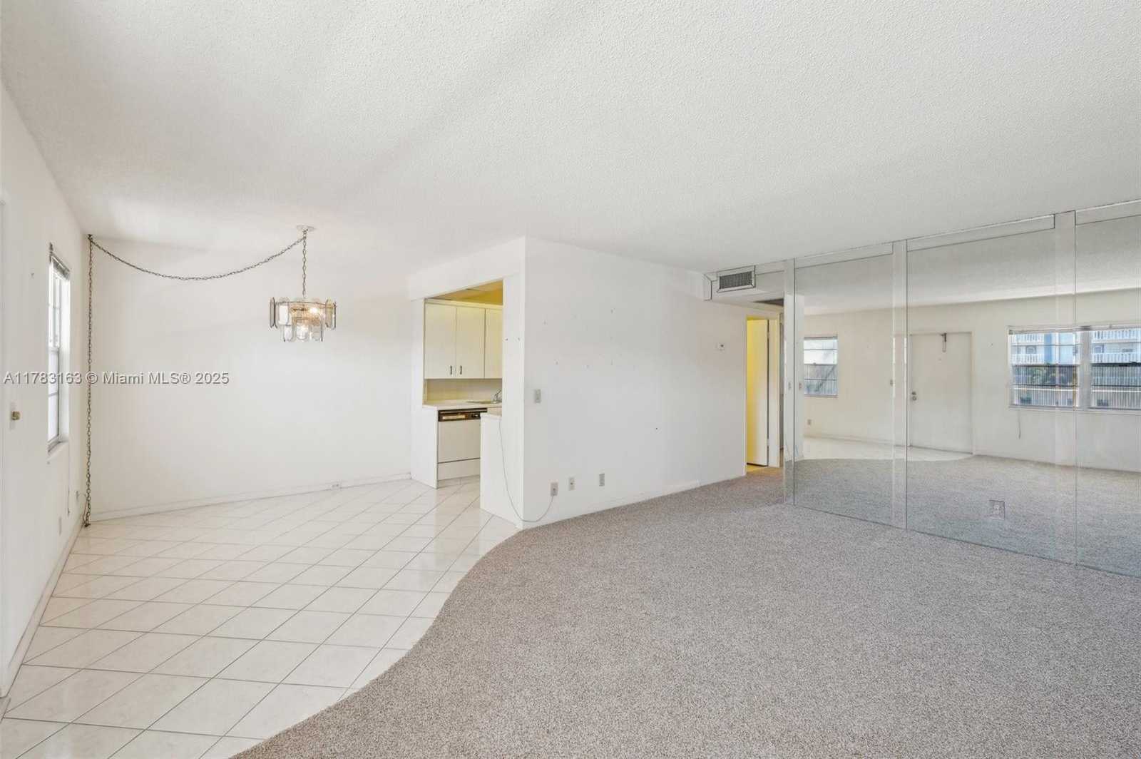 Small Image of 2052 EXETER C, Boca Raton Number 5
