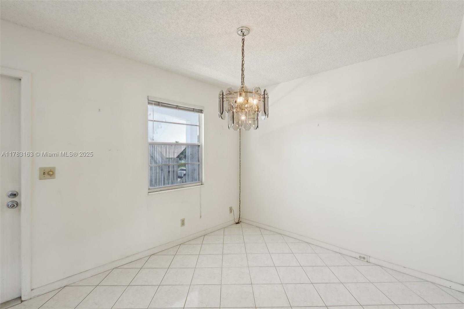 Small Image of 2052 EXETER C, Boca Raton Number 6