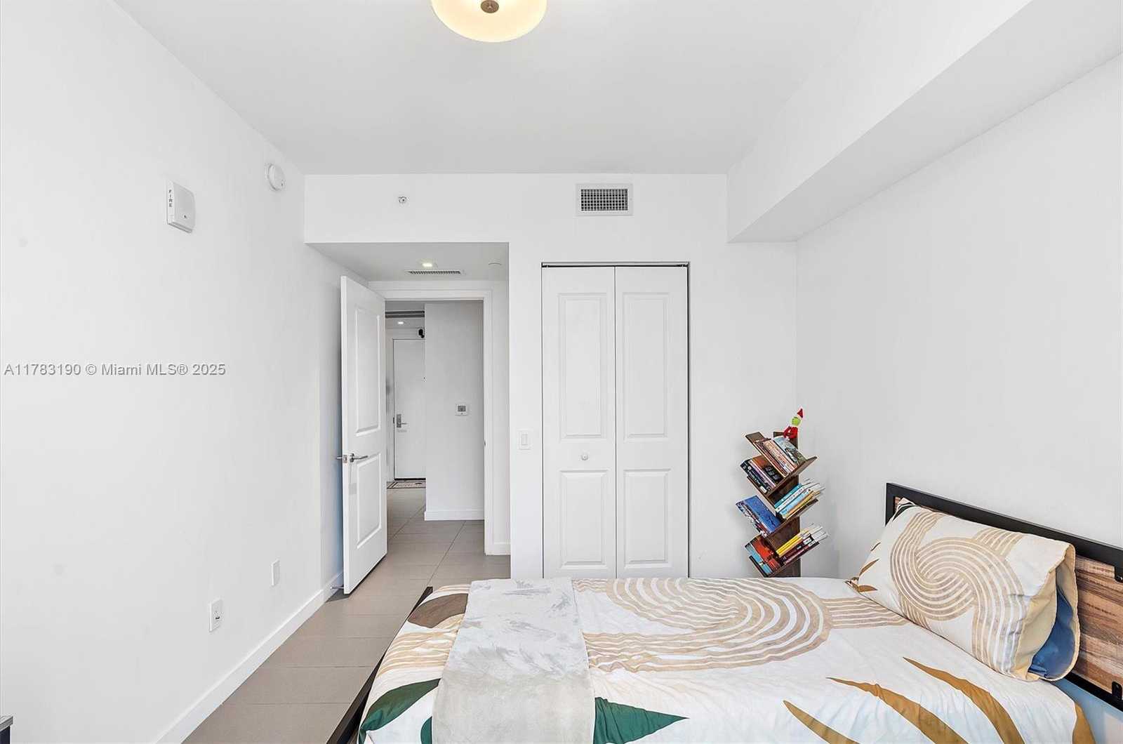 Small Image of 1600 NORTH EAST 1ST AVE #1208, Miami Number 21