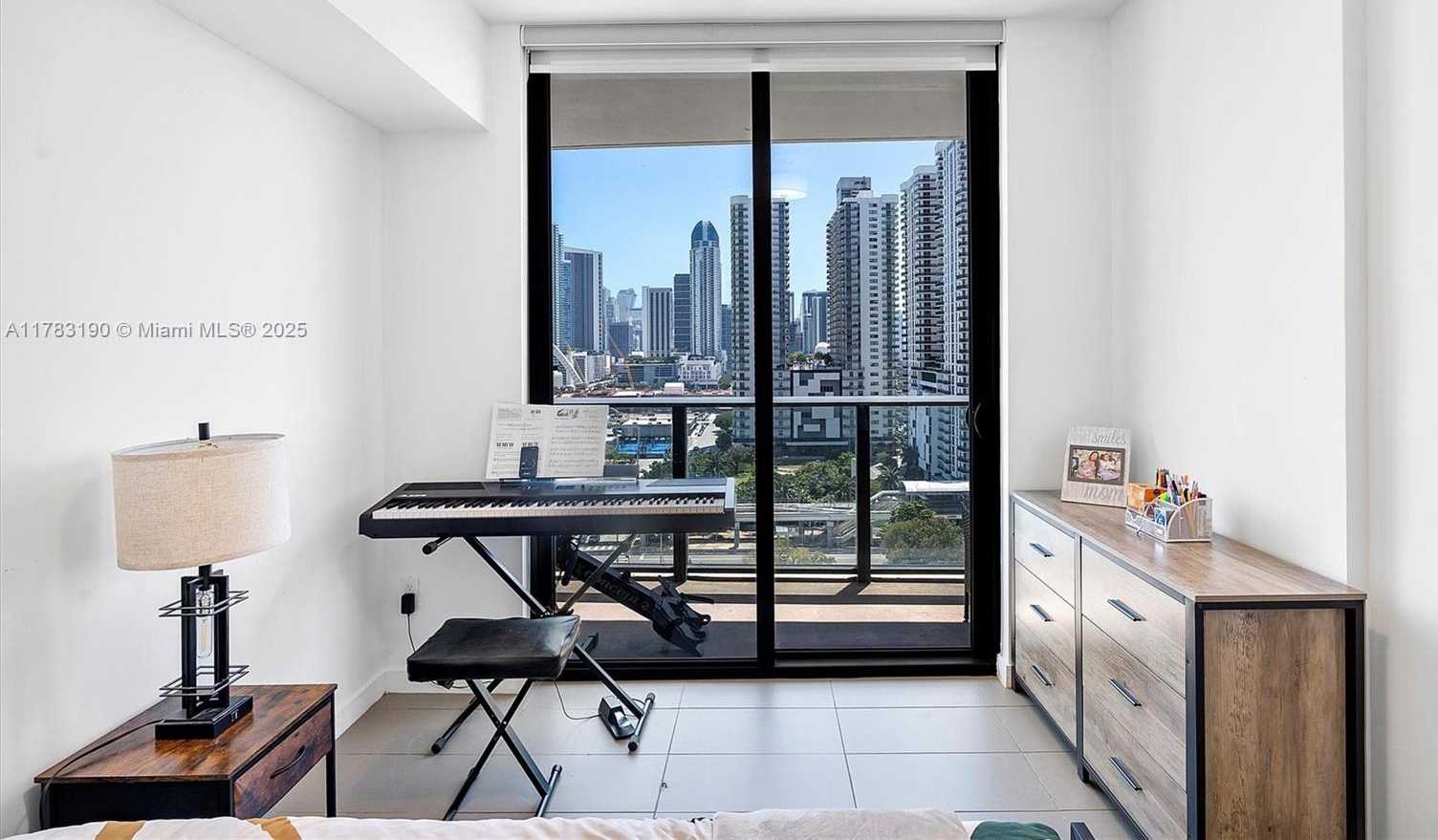 Small Image of 1600 NORTH EAST 1ST AVE #1208, Miami Number 22
