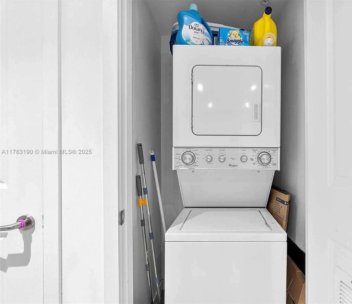 Small Image of 1600 NORTH EAST 1ST AVE #1208, Miami Number 25