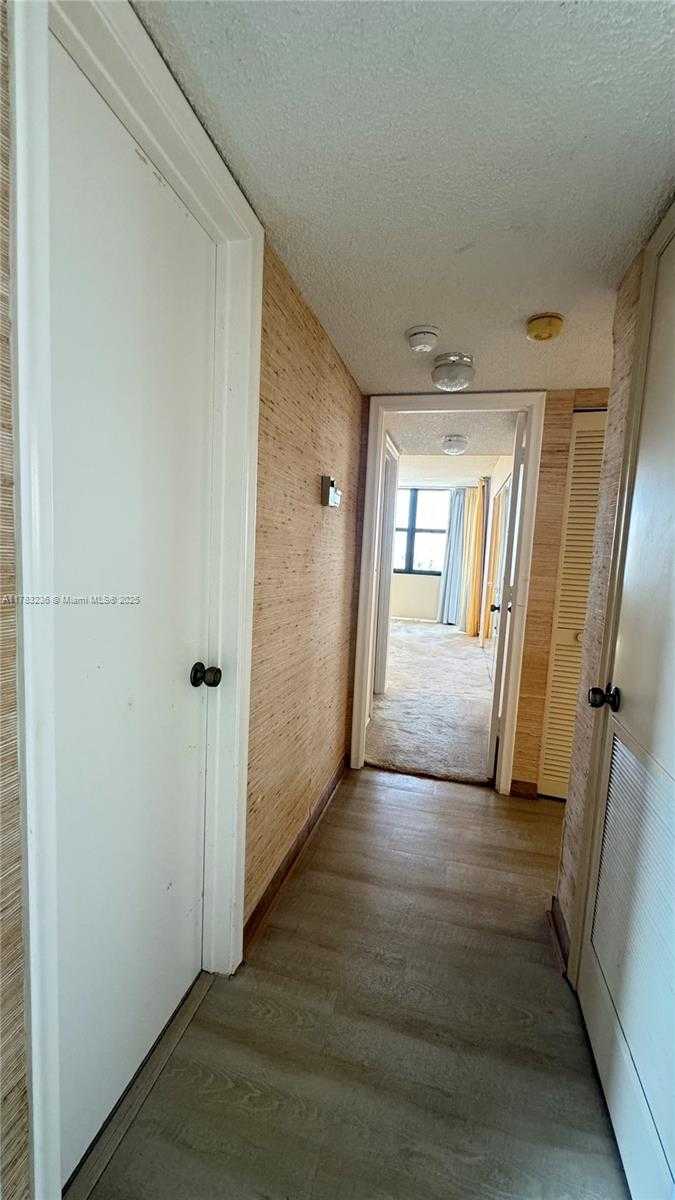 Small Image of 2401 SOUTH OCEAN DR #505, Hollywood Number 11