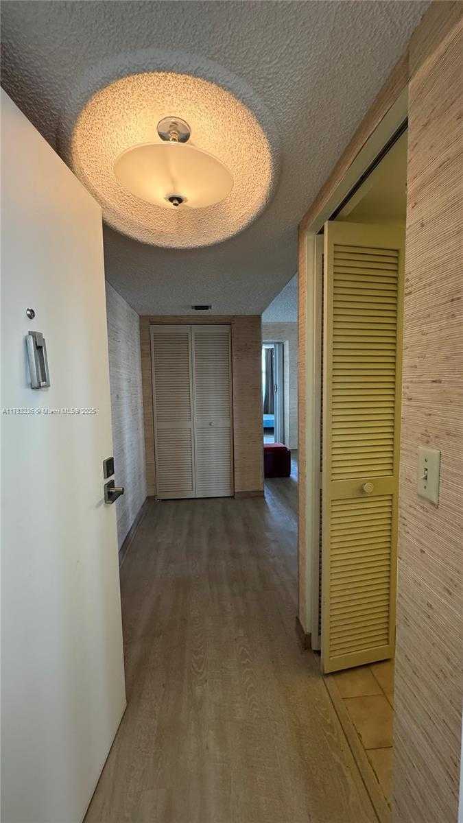 Small Image of 2401 SOUTH OCEAN DR #505, Hollywood Number 3