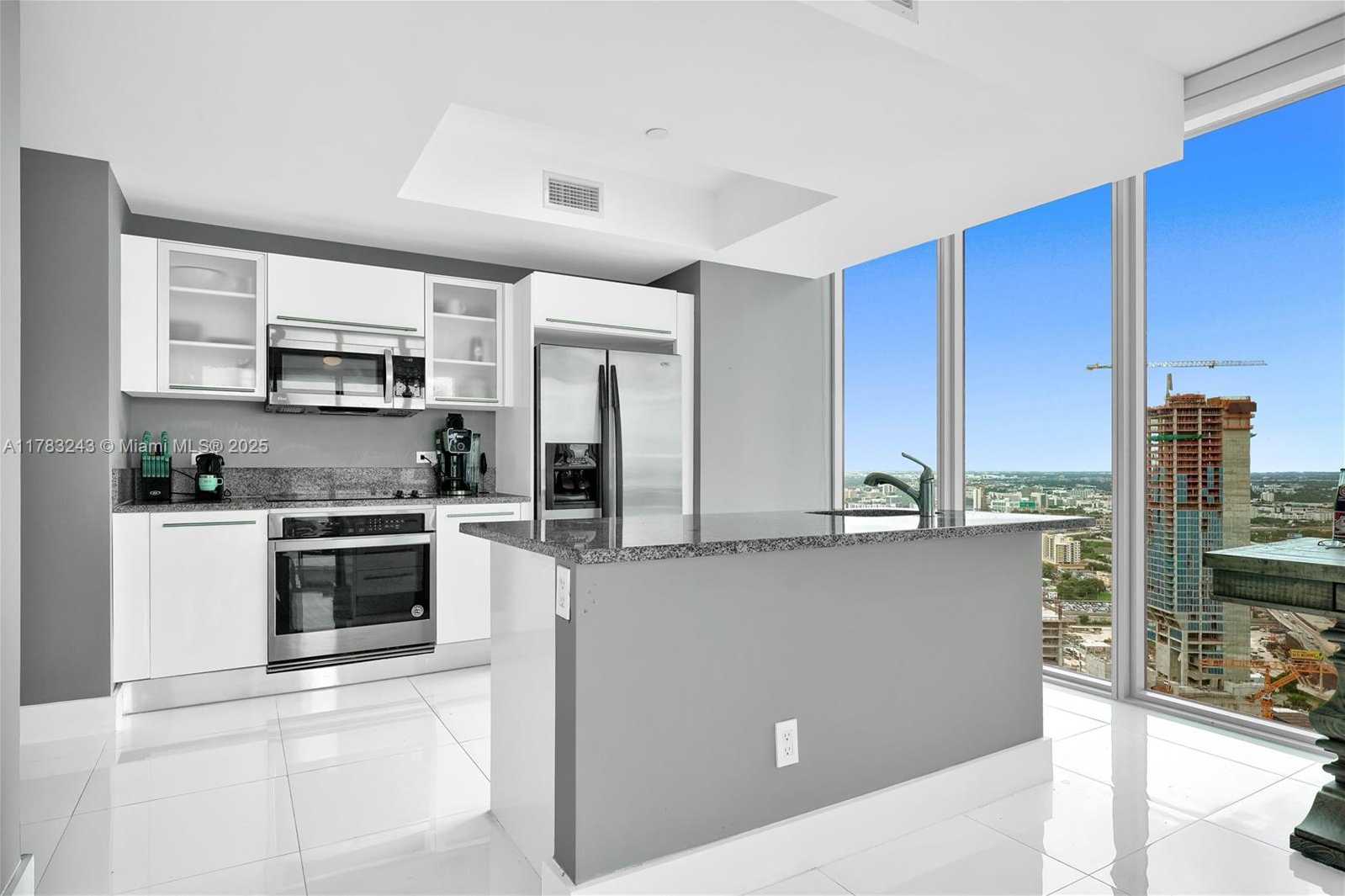 Small Image of 888 BISCAYNE BLVD #4212, Miami Number 9